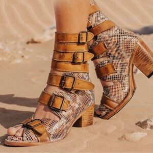 Freebird Bond Snake Boots/ Sandals Size 8